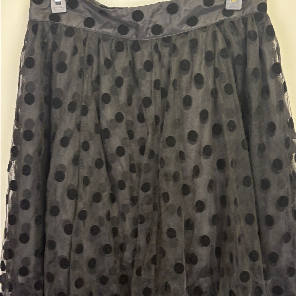 New York & Company Black Polka Dot Overlay Skirt/ Size Medium - Picture 4 of 9